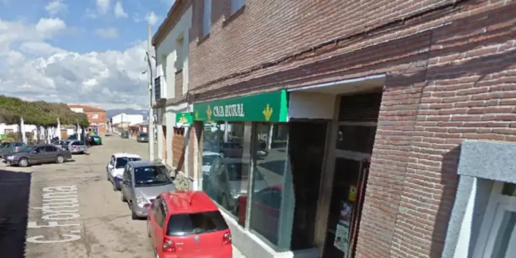 Atraco en La Pueblanueva: buscan a dos españoles armados de unos 60 años que se llevaron 4.000 euros>