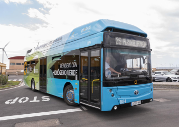‘Biogreenfinery’, así funciona la primera guagua de hidrógeno ‘made in Canarias’>