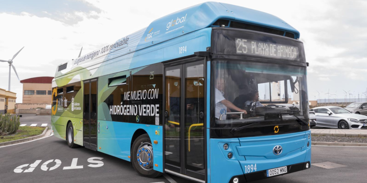 ‘Biogreenfinery’, así funciona la primera guagua de hidrógeno ‘made in Canarias’>