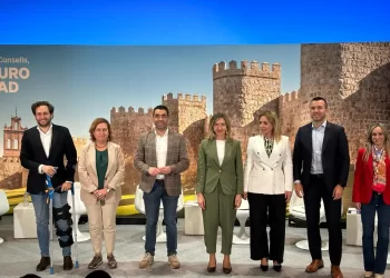 Cedillo se muestra orgullosa de liderar en la Diputación de Toledo «un Gobierno del cambio»>