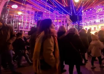 Convocan un concurso entre escolares de 6 y 7 años para diseñar las luces de Navidad>