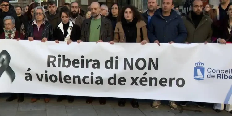 El asesino confeso de su exnovia en Ribeira ya había sido denunciado por una pareja anterior>