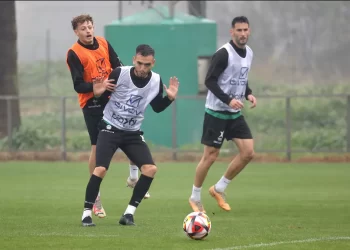 El Córdoba CF recupera su mejor defensa: Martínez y Lapeña>