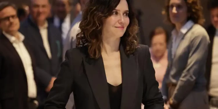 El PP de Madrid denunció a la empresa que compraba mascarillas al novio de Ayuso>