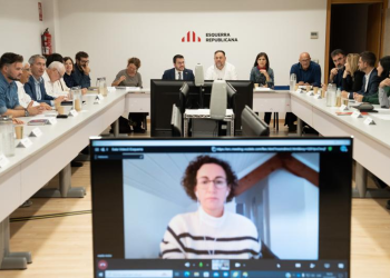 ERC trata de frenar el tirón de Puigdemont exhibiendo la debilidad de Sánchez>