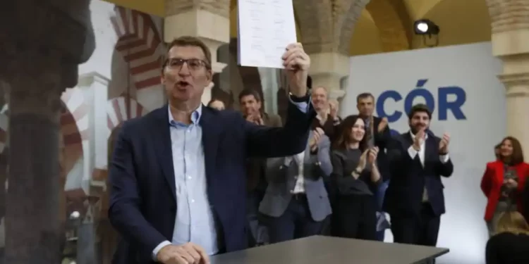 Feijóo: «Sánchez caerá por las razones por las que ha logrado la Presidencia: la mentira y la corrupción»>