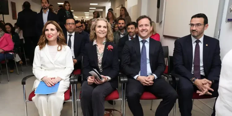 La infanta Elena asiste a la inauguración de la nueva sede de Down Toledo en el Polígono>