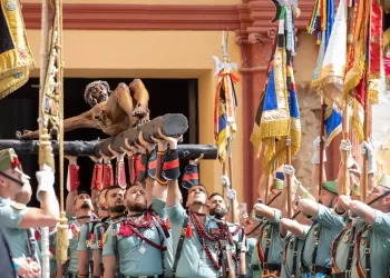 ¿Quieres ver a la Legión en Semana Santa? Estas son las procesiones donde participarán>