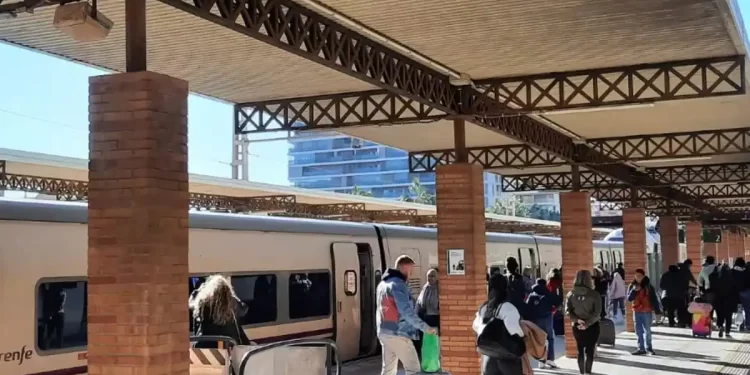 Renfe lanza una tarifa especial por menos de 19 euros para el tren entre Almería y Madrid>