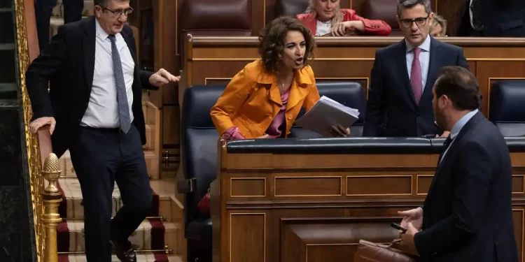 Sánchez adopta la estrategia del barro ante la primavera electoral>