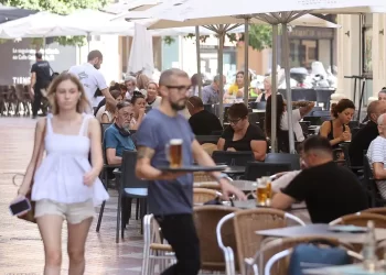 Urbanismo autoriza que bares y restaurantes de Córdoba cierren dos horas más tarde en Semana Santa>