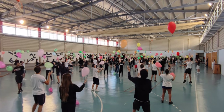 136 globos y un centenar de alumnos: así es el insólito reto con el que Tenerife quiere ser Récord Guinness>