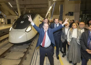Andalucía recibirá los trenes que ‘sobran’ en el norte por la compra de nueva maquinaria>