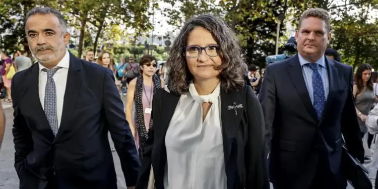 Beatificación laica de Mónica Oltra>