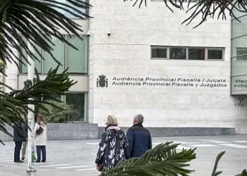 Cárcel para un padre por abusar de su hija menor y ponerle cine porno que emulaba a princesas Disney>