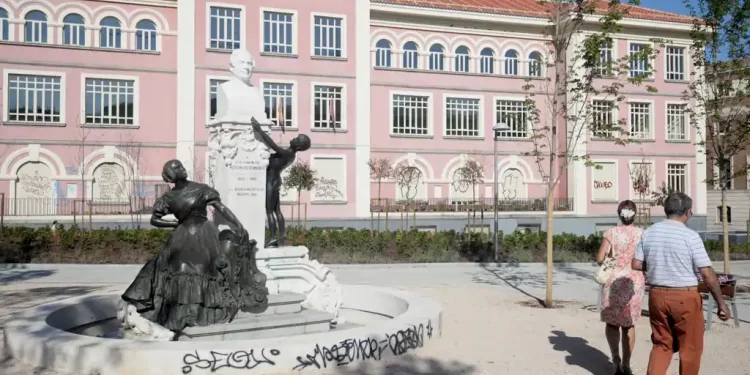 Cazado cuando violaba a una mujer inconsciente en plena calle de Madrid>