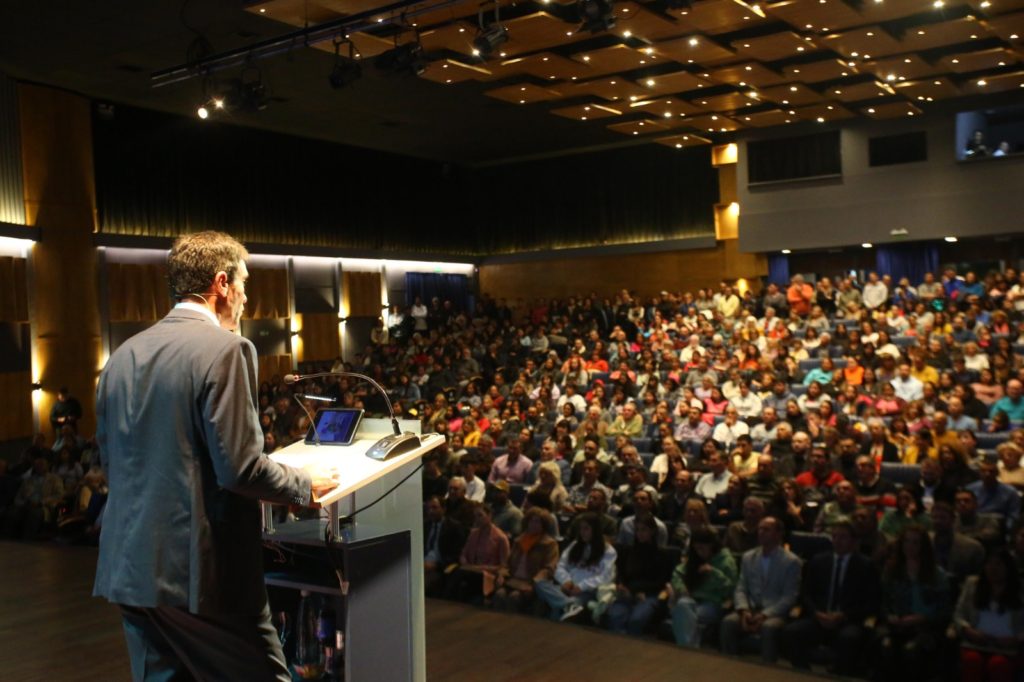 Con el foco en la seguridad ciudadana y el lanzamiento de un chatbot municipal, Emir Andraos dio su discurso anual