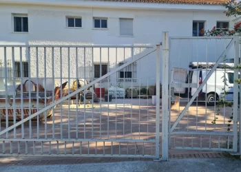 De casa de retiro espiritual de monjas en Málaga a centro temporal de inmigrantes>