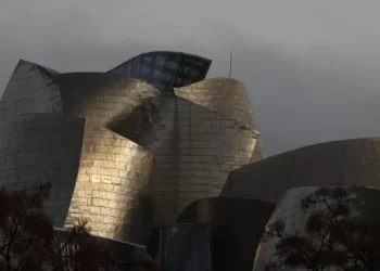 Detenida una menor tras apuñalar a otra a la salida del colegio en Bilbao>