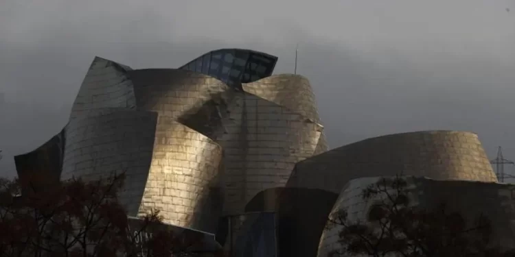 Detenida una menor tras apuñalar a otra a la salida del colegio en Bilbao>