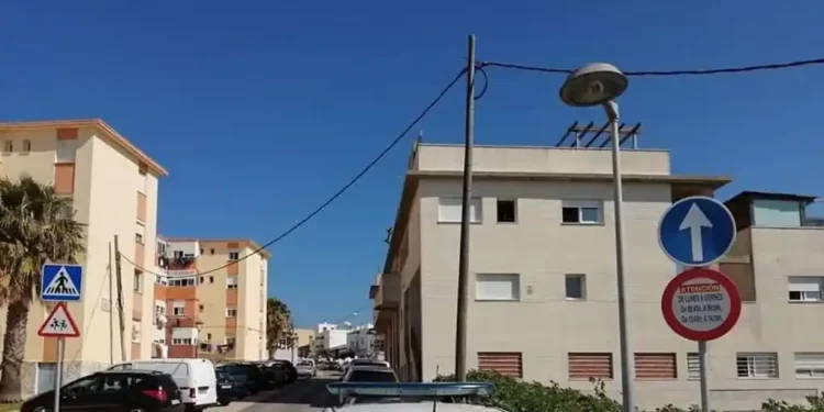 Detenido un individuo en Tarifa tras apuñalar a su hermano en la espalda durante una pelea>