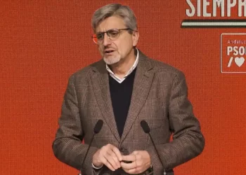 El PSOE denuncia a un alto cargo de Turismo por un patrocinio a la empresa en la que trabajaba>