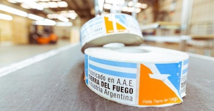 “El régimen de Tierra del Fuego es un negocio de dos empresarios vinculados a la política”