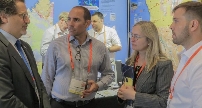 En la feria minera de Australia, empresarios mostraron interés por el potencial de Mendoza