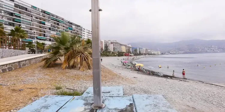 Encuentran en una playa de Almuñécar el cadáver de un inmigrante subsahariano>