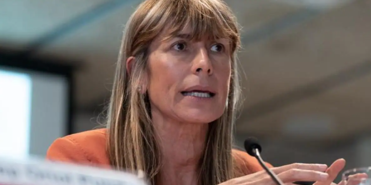 HazteOír se querella contra Begoña Gómez por tráfico de influencias>