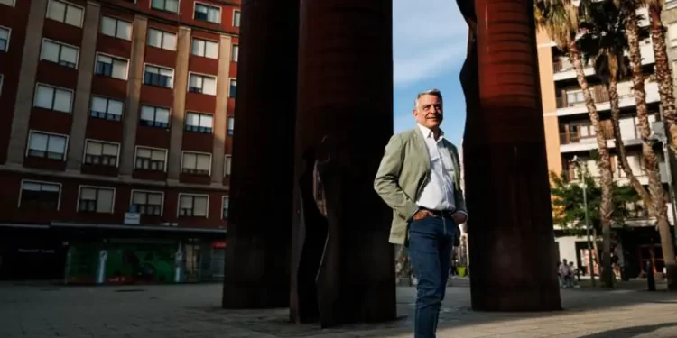 Javier de Andrés: «Por ETA y el PNV los vascos ahora somos emigrantes»>