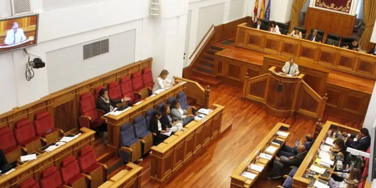 La Junta confía en que el nuevo Estatuto de Autonomía se consensue para «reflejar los intereses» de Castilla-La Mancha>