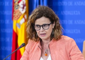 La Junta de Andalucía descarta rescindir contratos si se detecta una incompatibilidad por un ex alto cargo>