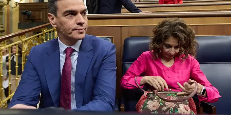 La maniobra de Sánchez descoloca a las instituciones europeas>