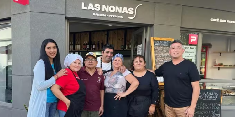Las Nonas Ramona-Petrona restaurante que apuesta por la inclusión laboral contratando personas jubiladas