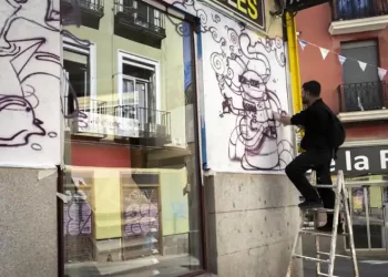Lavapiés, un lienzo permitido y premiado para el arte urbano>