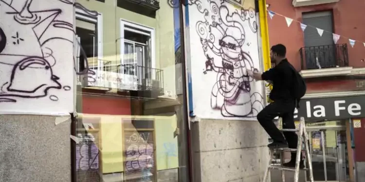 Lavapiés, un lienzo permitido y premiado para el arte urbano>