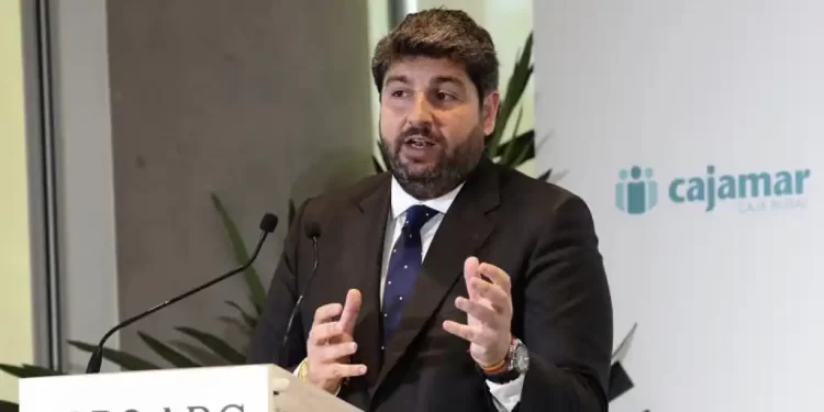 López Miras: «No me pongo ningún techo político»>