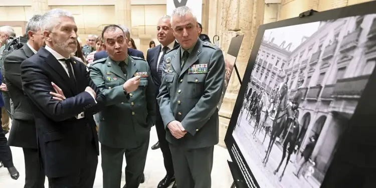Más de 300.000 imágenes repasan la historia de la Guardia Civil en el Centro de Fotografía de Burgos>