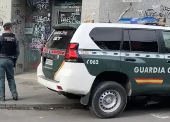 Piden cuatro años de cárcel para un guardia civil acusado de falsificar una firma para vender un arma en Alicante>