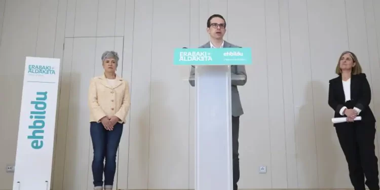 PNV y Bildu abren la campaña en Álava, la provincia que puede decidir el ganador>