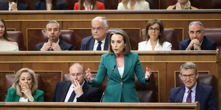 PP y Vox acusan al presidente de «victimizarse» sin rendir cuentas