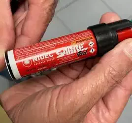 Pradales abandona el hospital tras ser atacado con un espray de pimienta en un mitin>