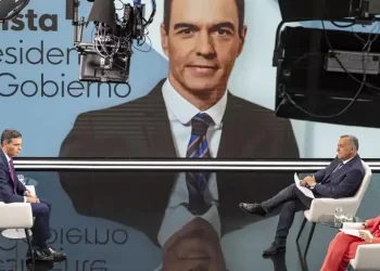 Sánchez señala a la financiación de algunos medios y abre la puerta a rebajar las mayorías para nombrar al CGPJ>