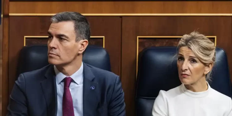 Sumar duda de la legalidad del gasto militar aprobado por el Gobierno: «No está justificado»>