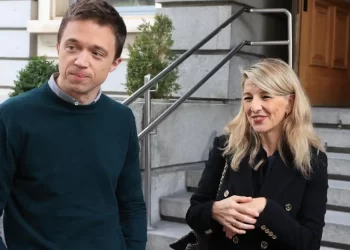 Sumar recrimina al PSOE su estrategia para reducirles en campaña: «No hay que morder dentro»>