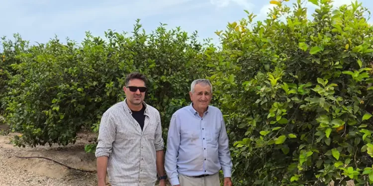 Un agricultor doblemente desahuciado por el Gobierno: «Hemos vivido cuatro familias 30 años y nos quitan de un plumazo»>