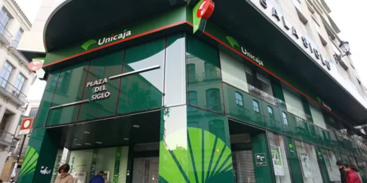 Analistas Económicos de Unicaja mejoran al 1,8% la previsión de crecimiento del PIB andaluz>