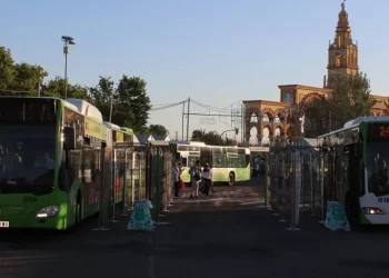 Aucorsa acelera en la Feria de Córdoba: récord de pasajeros en la jornada inaugural durnate la última década>