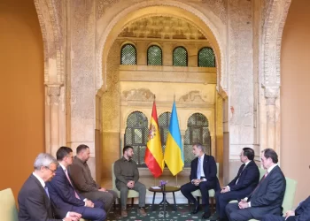 Casa Real anuncia una visita de Zelenski para el viernes en Madrid pero La Moncloa no lo confirma>